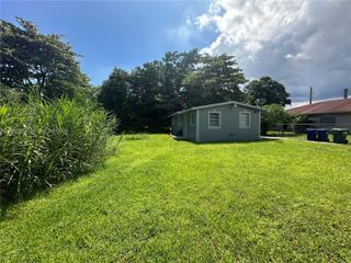 10070 SW 176th St, Palmetto Bay, FL 33157