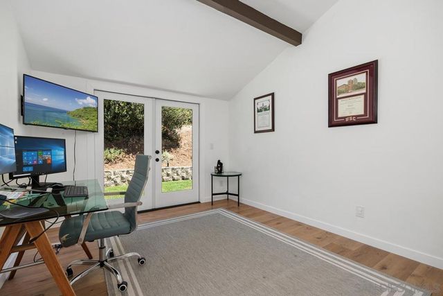 2586 Azure Coast Dr, La Jolla, CA 92037