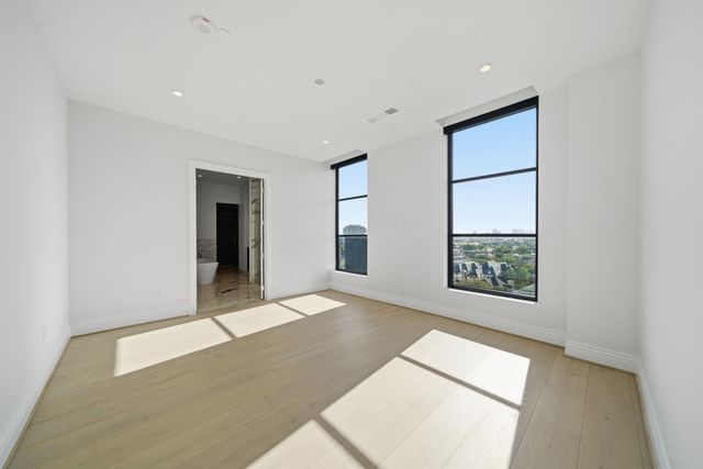 2323 San Felipe Street 803, Houston, TX 77019