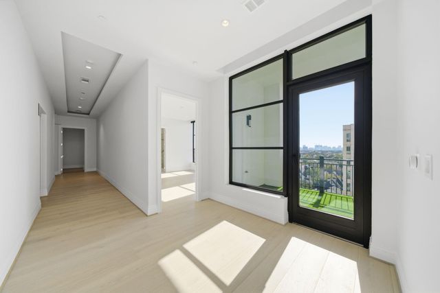 2323 San Felipe Street 803, Houston, TX 77019