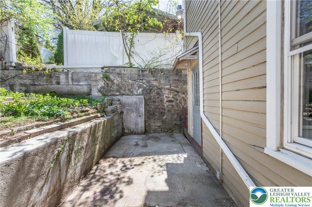 547 Ontario Street, Bethlehem City, PA 18015