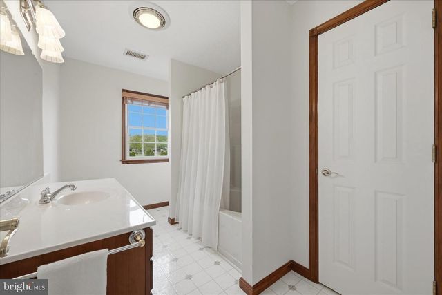 412 RUEBUCK RD, Clear Brook, VA 22624