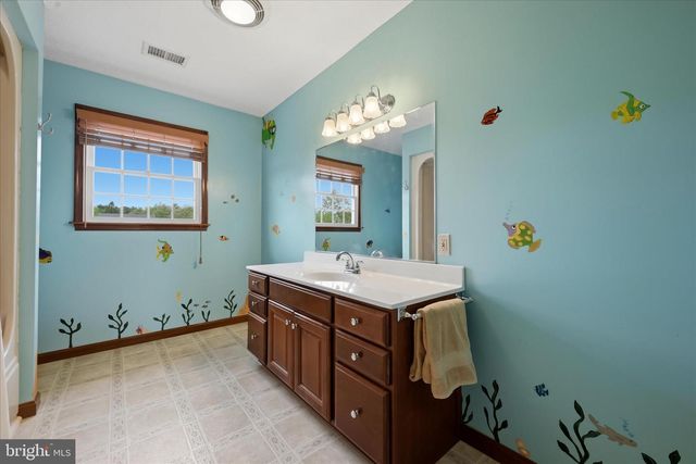 412 RUEBUCK RD, Clear Brook, VA 22624