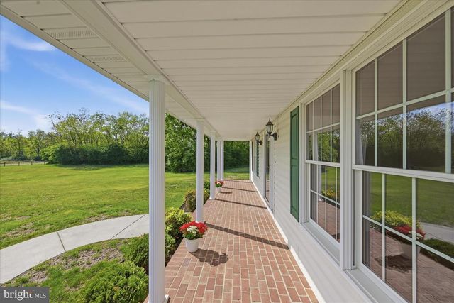 412 RUEBUCK RD, Clear Brook, VA 22624