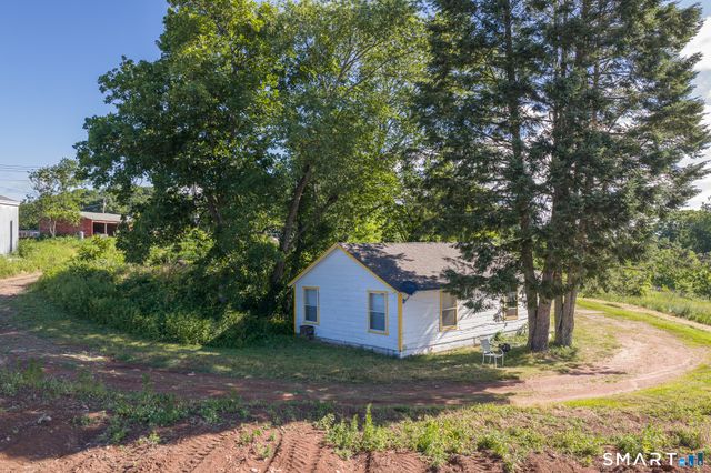 810 Dunbar Hill Road, Hamden, CT 06514