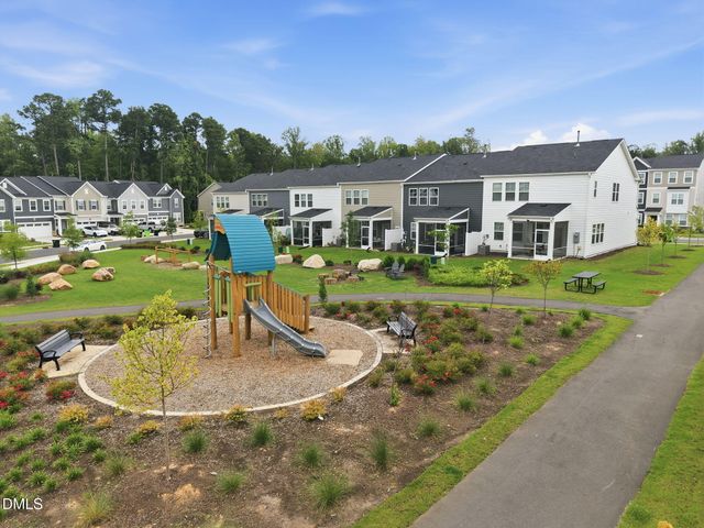 1716 Barrett Run Trail, Apex, NC 27502