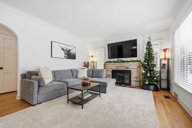 1380 Asbury Street, Saint Paul, MN 55108