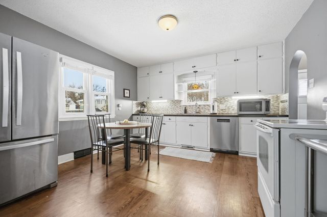 1380 Asbury Street, Saint Paul, MN 55108