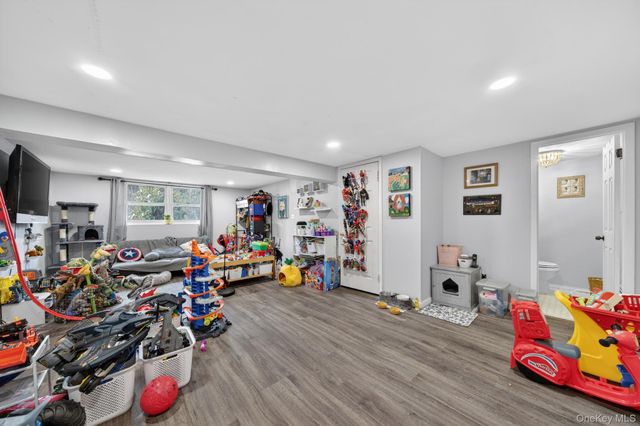 38 Jefferson Drive, Monroe, NY 10950