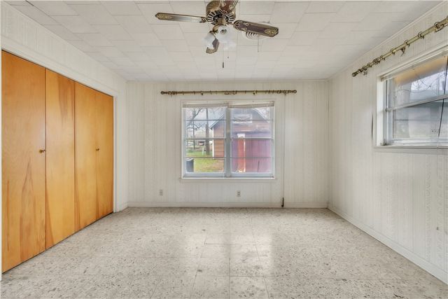 405 East Brown Street, Hearne, TX 77859