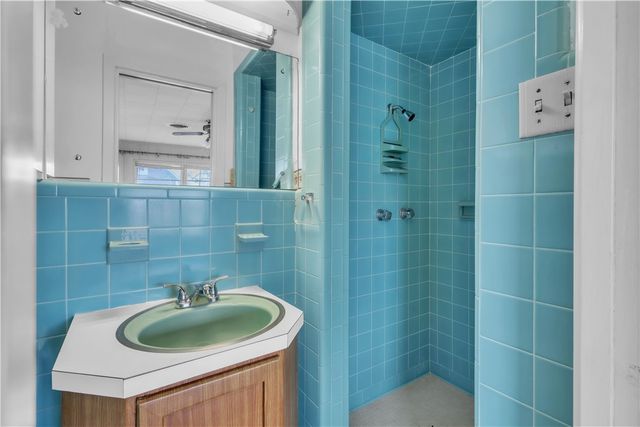 405 East Brown Street, Hearne, TX 77859