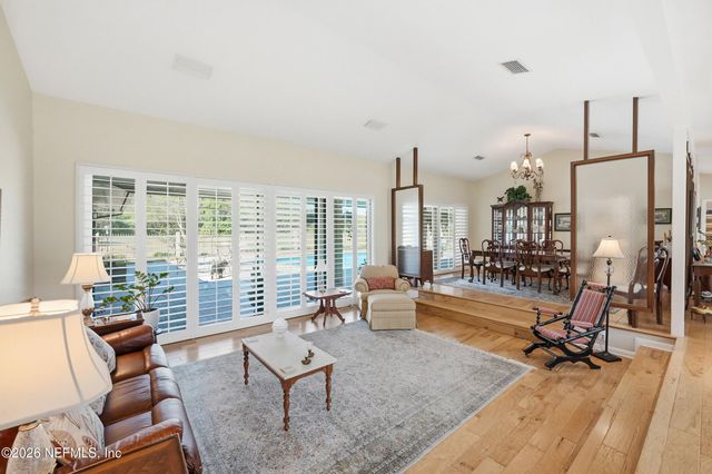 7946 QUAILWOOD Drive, Jacksonville, FL 32256