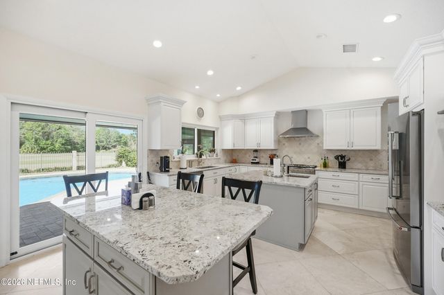 7946 QUAILWOOD Drive, Jacksonville, FL 32256