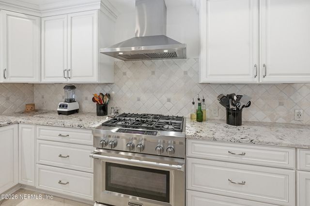 7946 QUAILWOOD Drive, Jacksonville, FL 32256