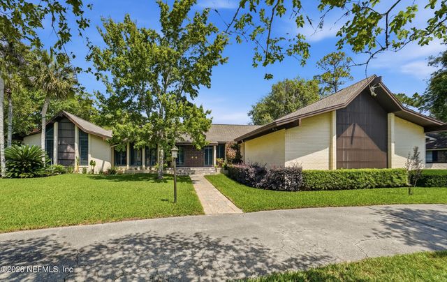 7946 QUAILWOOD Drive, Jacksonville, FL 32256