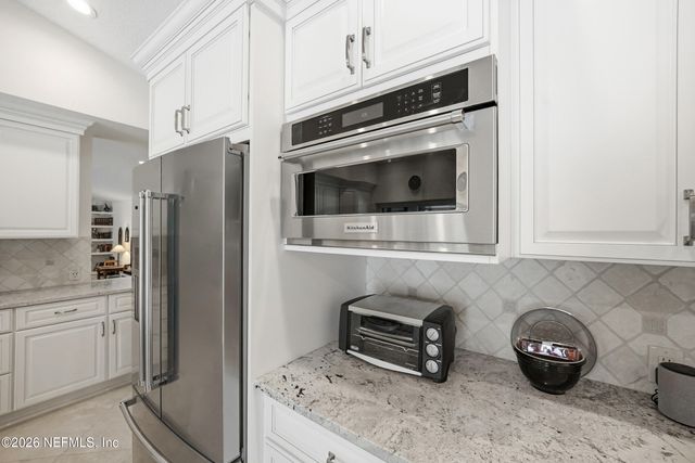 7946 QUAILWOOD Drive, Jacksonville, FL 32256