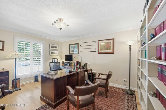 7946 QUAILWOOD Drive, Jacksonville, FL 32256
