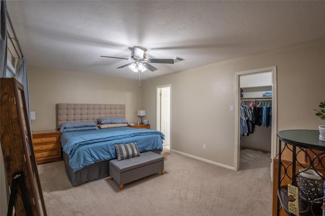 4818 Heritage Plains Drive, Friendswood, TX 77546