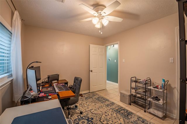 4818 Heritage Plains Drive, Friendswood, TX 77546