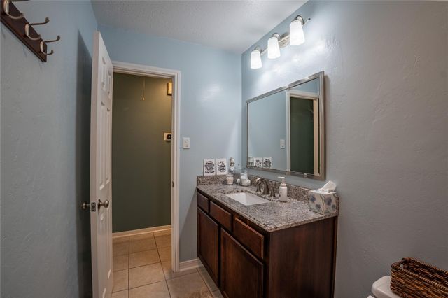 4818 Heritage Plains Drive, Friendswood, TX 77546