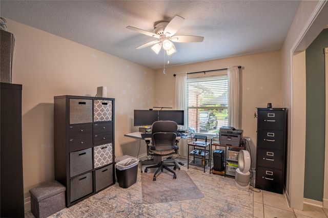 4818 Heritage Plains Drive, Friendswood, TX 77546