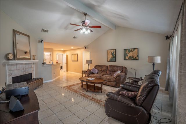 4818 Heritage Plains Drive, Friendswood, TX 77546