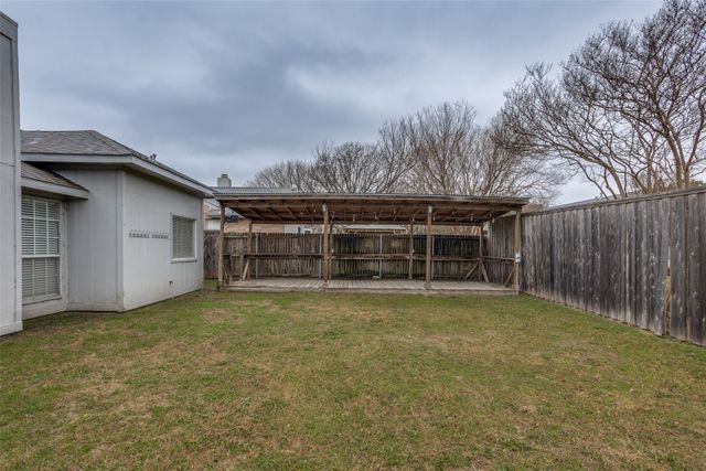 8113 Rainbow Drive, Rowlett, TX 75089