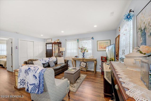 601 E Arverne Avenue, Ocean Gate, NJ 08740