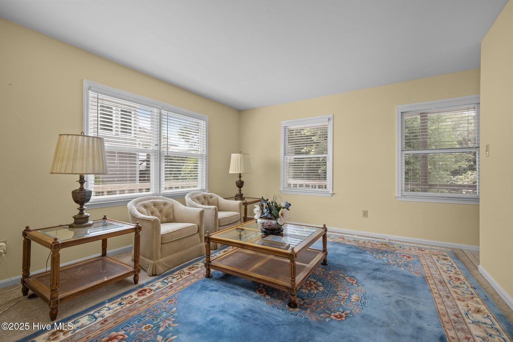 Image 24 of property listing at 5314 Bogue Sound Drive, Emerald Isle, NC 28594