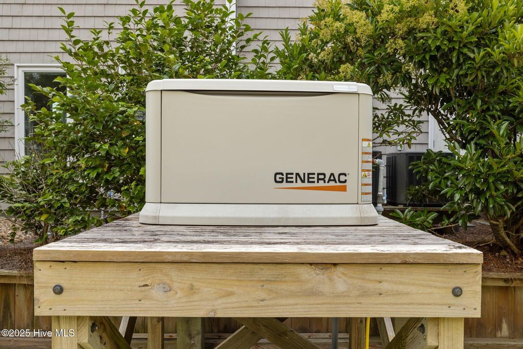 Image 40 of property listing at 5314 Bogue Sound Drive, Emerald Isle, NC 28594