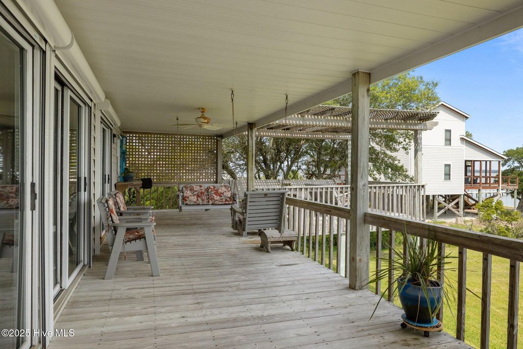 Image 48 of property listing at 5314 Bogue Sound Drive, Emerald Isle, NC 28594