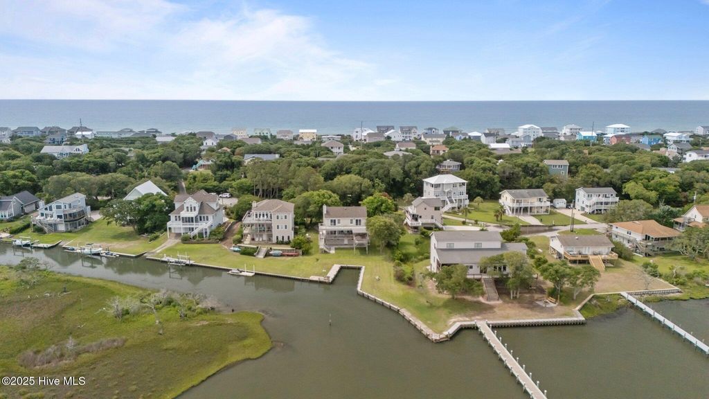 Image 55 of property listing at 5314 Bogue Sound Drive, Emerald Isle, NC 28594