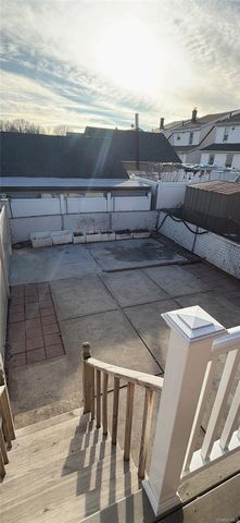 152-12 Peck Avenue, Flushing, NY 11355