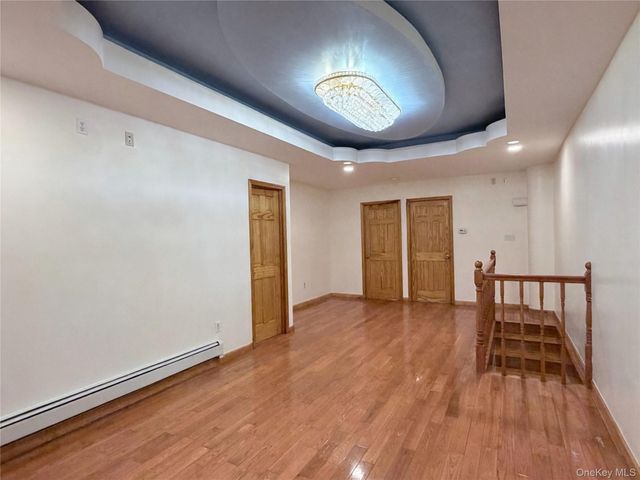 152-12 Peck Avenue, Flushing, NY 11355