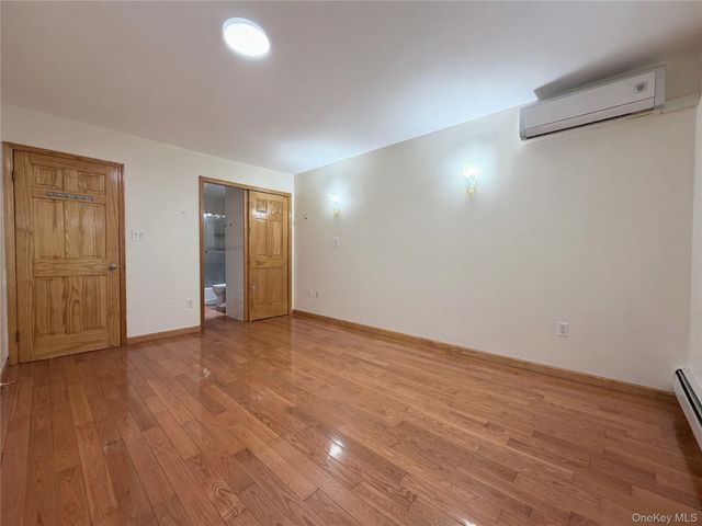 152-12 Peck Avenue, Flushing, NY 11355