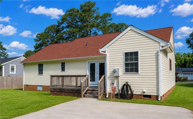 7306 Leigh DR, Hayes, VA 23072