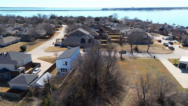 6502 Windward View Drive, Rowlett, TX 75088