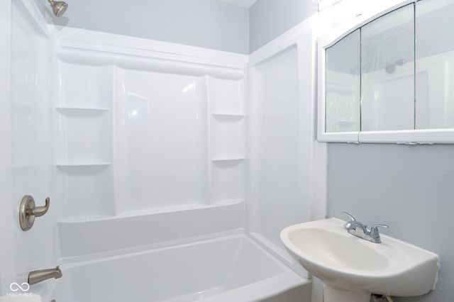 2516 E 7th Street, Anderson, IN 46012