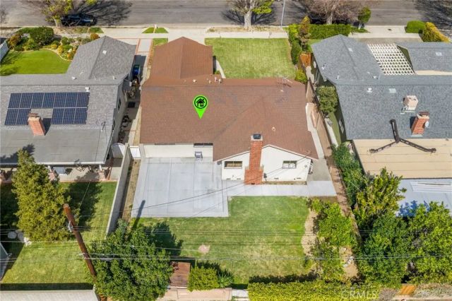 19016 Schoenborn, Northridge, CA 91324