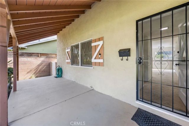 19016 Schoenborn, Northridge, CA 91324