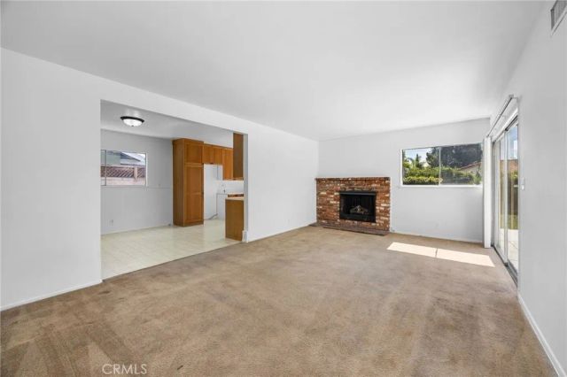 19016 Schoenborn, Northridge, CA 91324