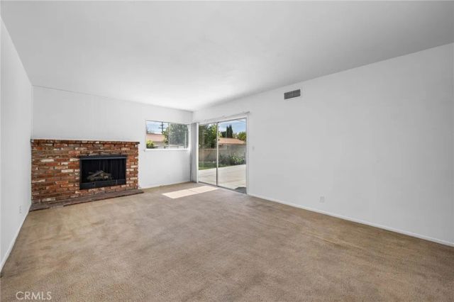 19016 Schoenborn, Northridge, CA 91324