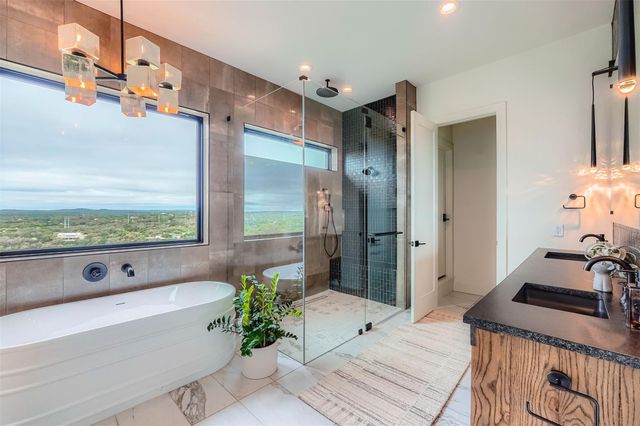 1733 Nightlife CV, Spicewood, TX 78669