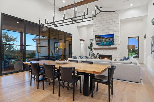 1733 Nightlife CV, Spicewood, TX 78669