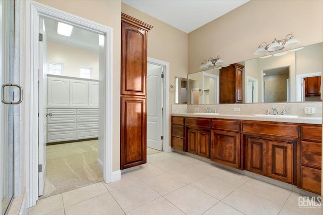 101 Cortez Court, Bakersfield, CA 93314