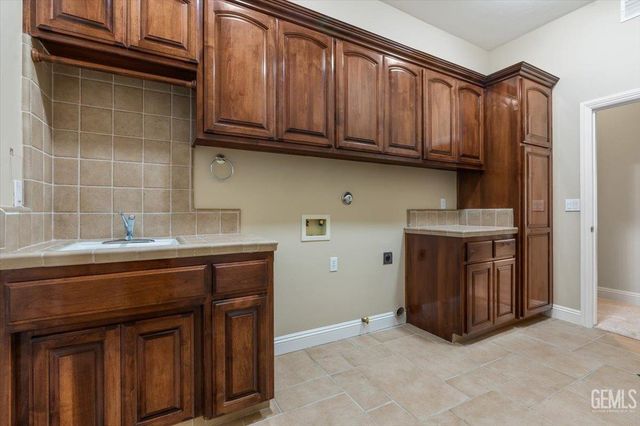 101 Cortez Court, Bakersfield, CA 93314