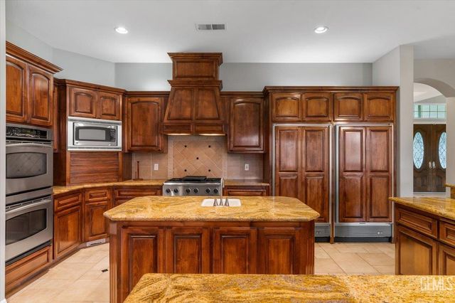 101 Cortez Court, Bakersfield, CA 93314