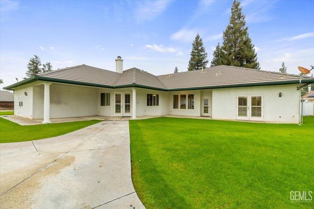 101 Cortez Court, Bakersfield, CA 93314