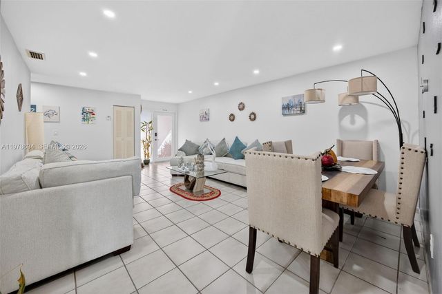 13755 SW 24th St, Miami, FL 33175