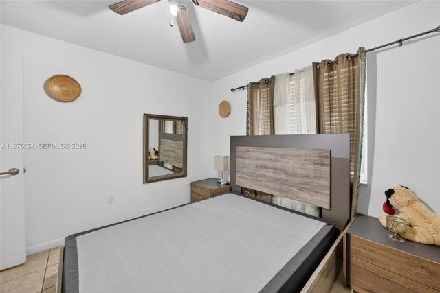 13755 SW 24th St, Miami, FL 33175